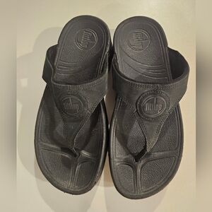 Fit Flop Womans Size 5 Black Sandal